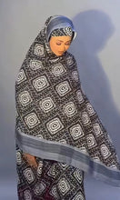 Load image into Gallery viewer, Amran Baati Sets